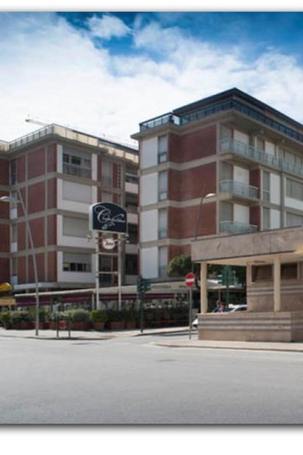 "Libeccio Apartment" Fronte Mare Con Garage Privato Lido di Camaiore Zewnętrze zdjęcie